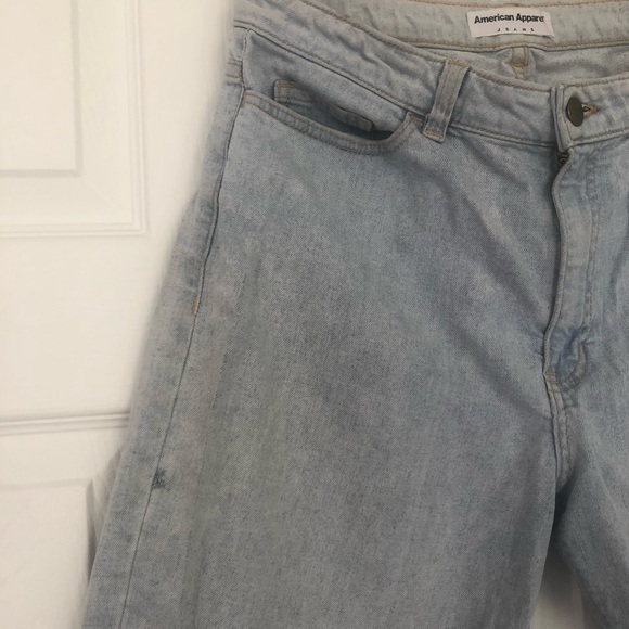 SOLD American Apparel Light Wash Jean Cutoffs - Picture 4 of 5